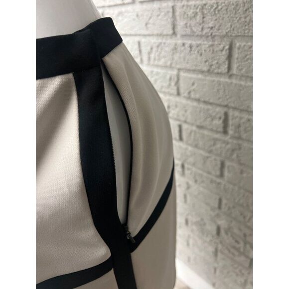 Sandra Petite Women Color Block Skirt Suit Size 4P Jacket / 8P Skirt - Picture 7 of 12